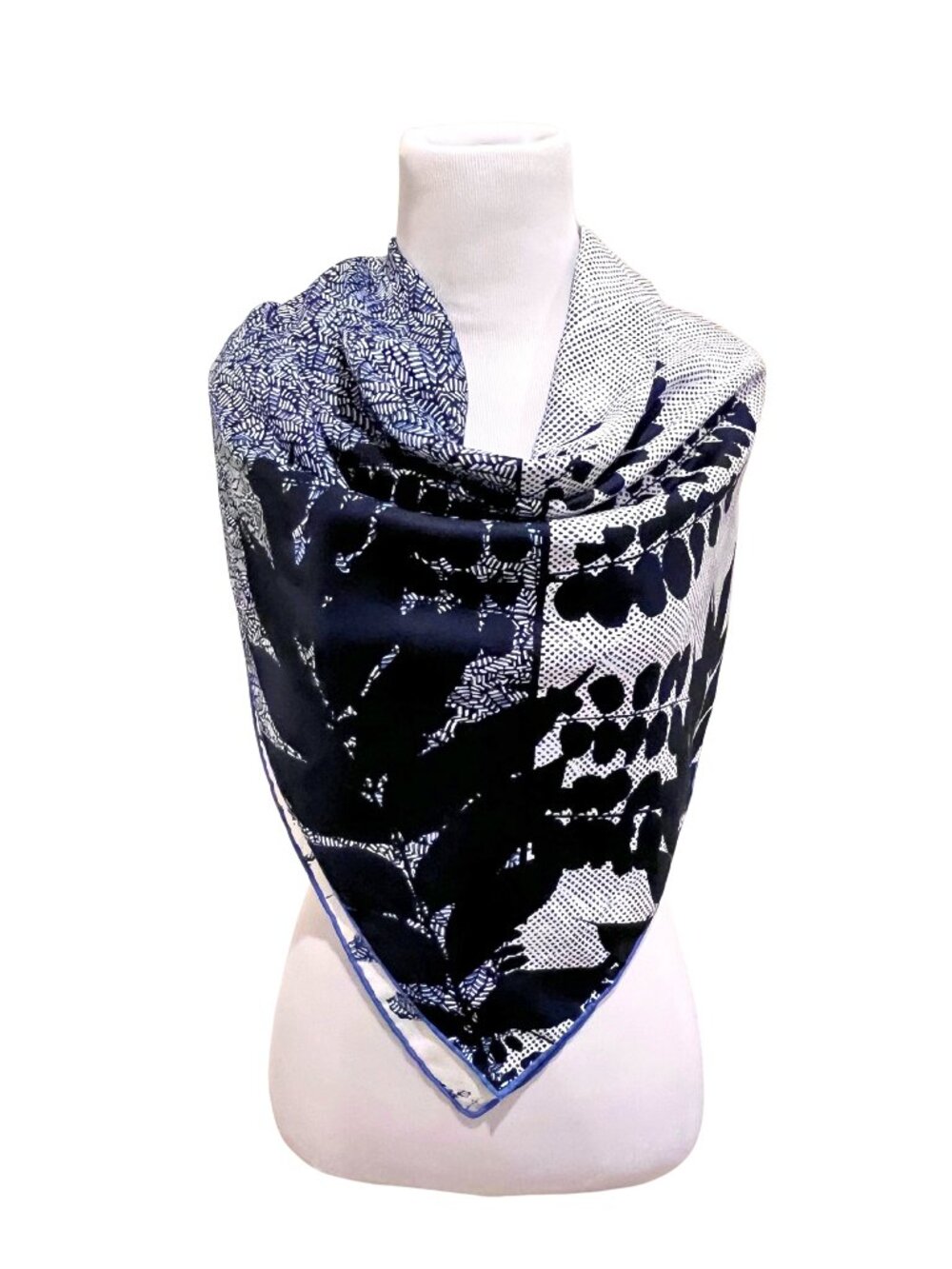 Large Striking Silky Blue & Ivory Floral Botantical Leaf Scarf - 35"x35" Large